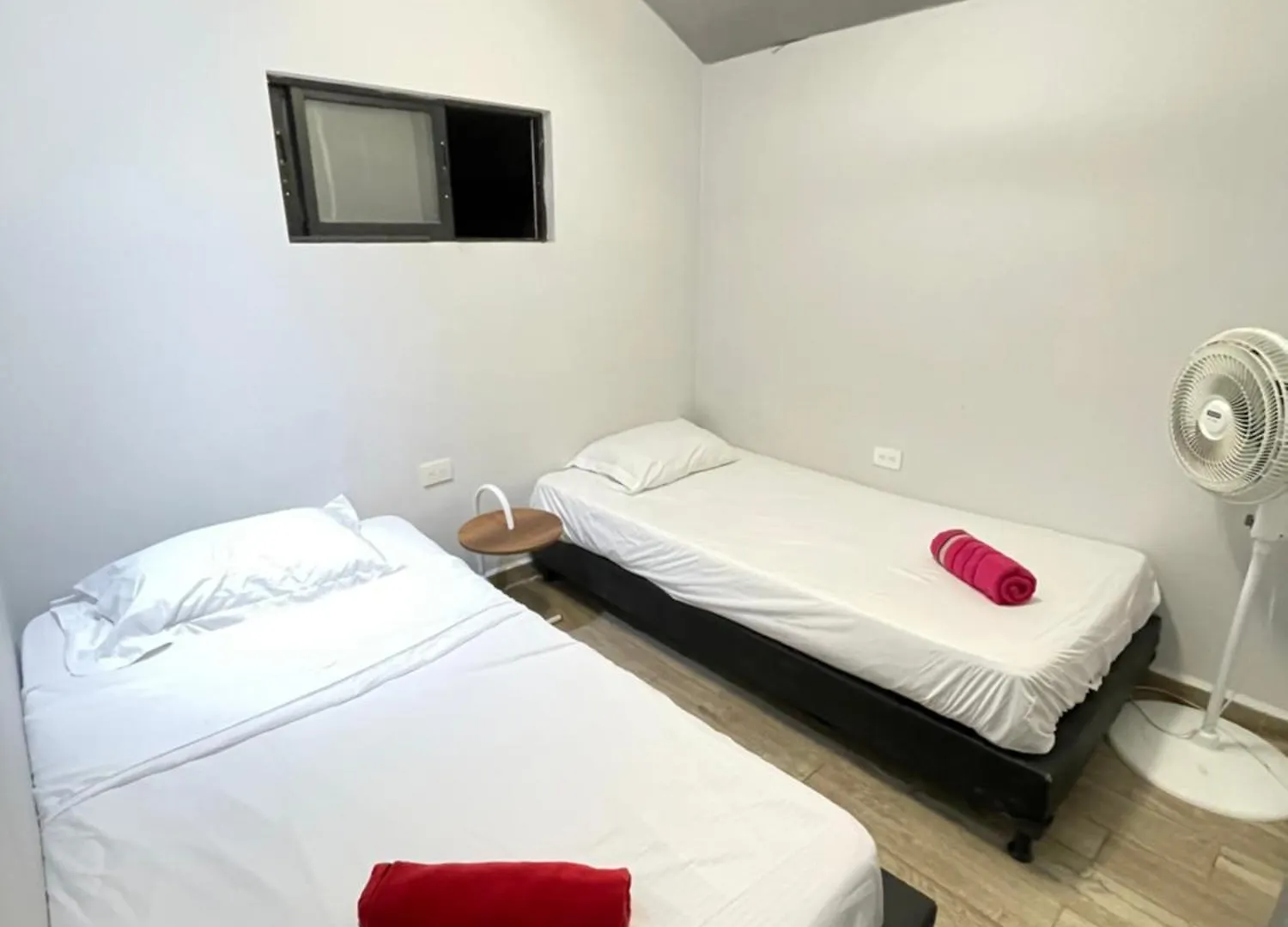 Apartmán La Escondida De 2 Alcobas Laurles Estadio Duplex Medellín